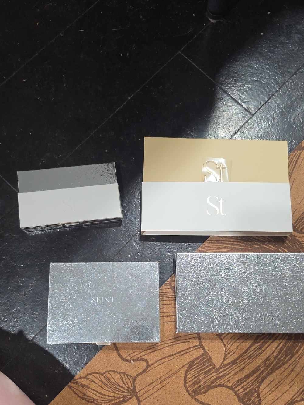 Seint Makeup Palettes - 4 Included! 3 Silver, 1 Beige w/gold